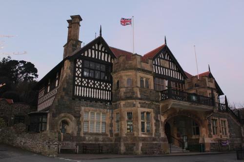 Hostal Castle Hill Guest House