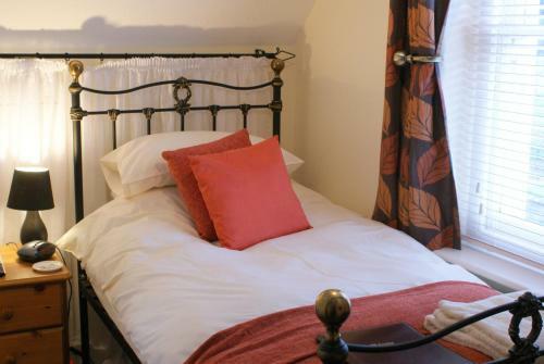 Hostal Longmead House