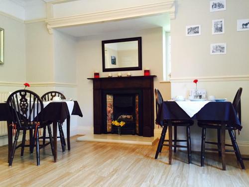 Hostal Longmead House