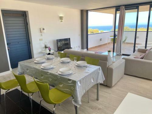 Ocean View Apartament