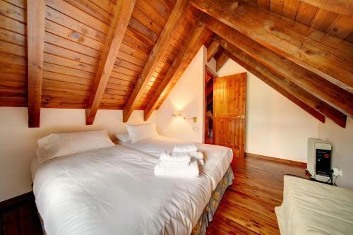 Casa Mont Romies By Totiaran
