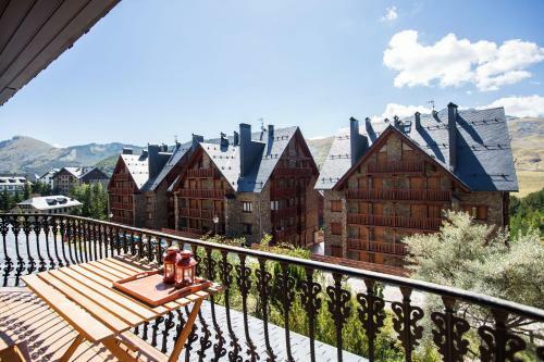 Apartamento Wood ? Wifi, Terraza ? Ideal Excursiones