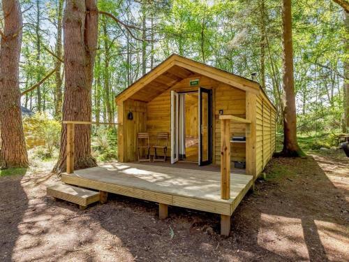 Rowan Cabin - Uk31197