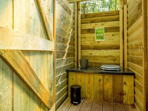 Rowan Cabin - Uk31197
