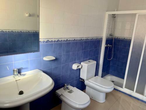 Chalet 5 Dormitorios Con Piscina Y Jard�n