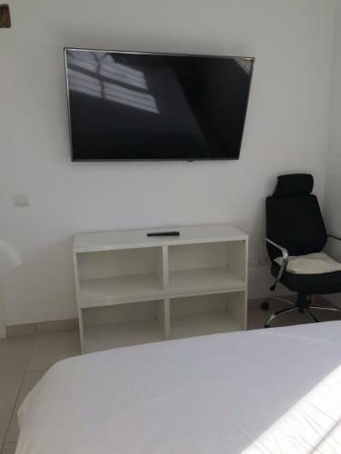 Apartamento Grosse Terrasse. Modern. Home Office. Solarium