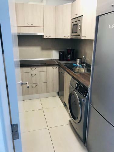 Apartamento Estudio Nuevo Con Ba�o, Cocina Y Gran Terraza