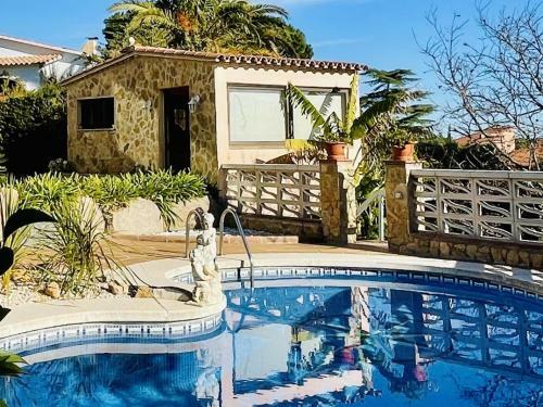 Villa Vilar D'aro By Costabravaway