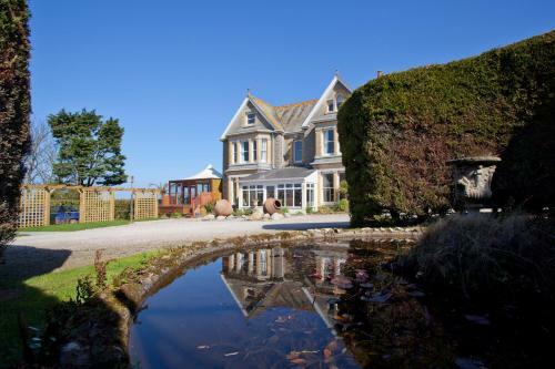 The Longcross Hotel And Gardens