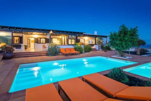 Villa Agave // Villa Card�n