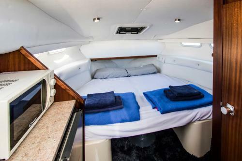 Sealine Boat