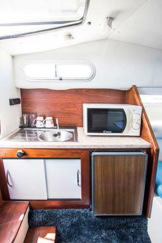Sealine Boat