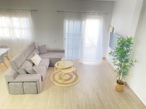Apartamento 2hab Con Piscina Y Terraza