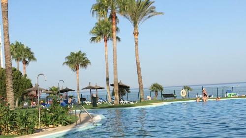 Mi Capricho B16 Beachfront Apartment