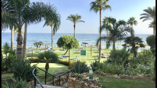 Mi Capricho B16 Beachfront Apartment