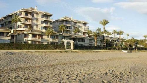 Apartamento Urbanization On The Beach Front 1-3