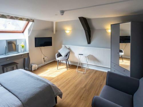 The Coach House Apartment