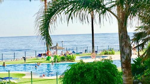 Mi Capricho A17 Beachfront Apartment