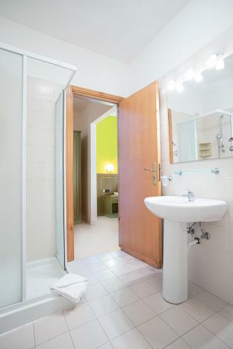 Hotel Le Tonnare Di Stintino - Beach Resort