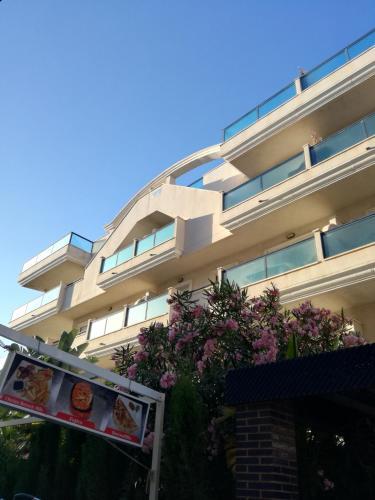 Apartamento Playamarina1