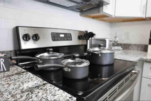 Luxury Keyless Smart Apartment W/indoor Fireplace