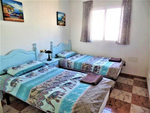 Ground Floor Apartment With Communal Pool Close To All Amenities