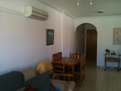 Luxurious 2 Bedroom Apartment Near Cabo Roig Strip