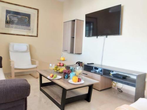 Spacious Apartment With Jacuzzi And Pool Access