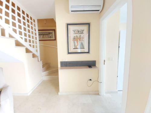 Spacious Apartment With Jacuzzi And Pool Access