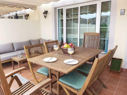 Spacious Apartment With Jacuzzi And Pool Access