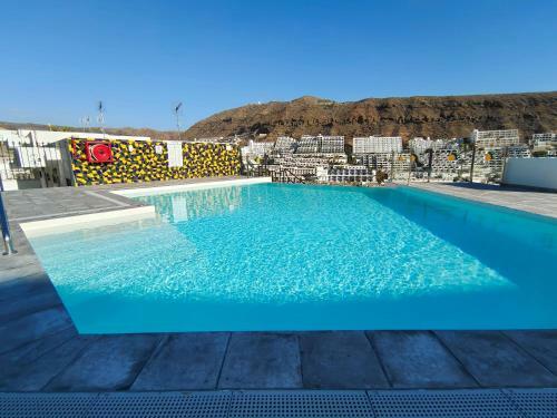 Apartment With Sunny Balcony - Short Distance To Swimming Pool