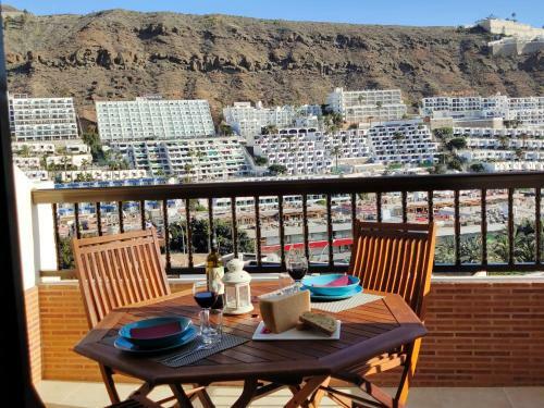 Apartment With Sunny Balcony - Short Distance To Swimming Pool