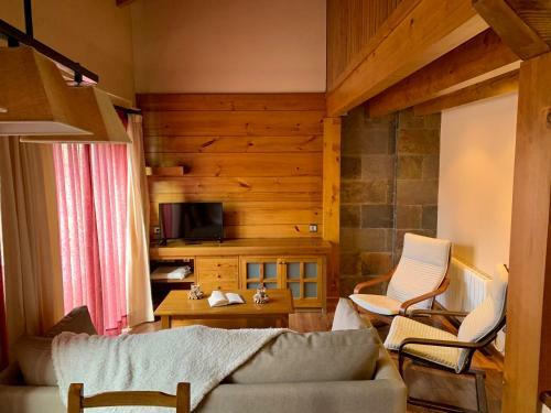 2 Bedroom Duplex Apartment In La Molina