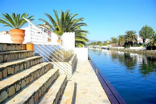 Leon Inmo Ebre Villa 1 - 10029