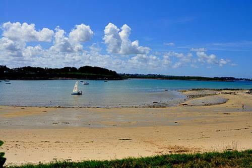 Ker Diweza Plage St Cava