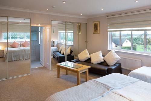 Hostal Elmcroft Guest House