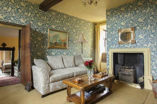 Brayne Court Bed And Breakfast