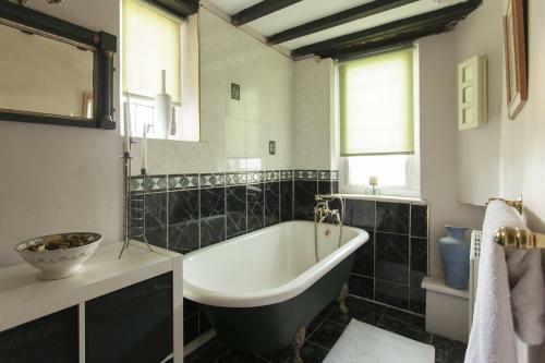 Brayne Court Bed And Breakfast