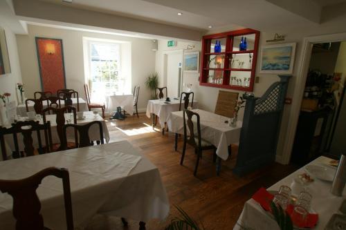 Hostal Castle Hotel