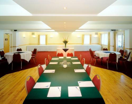 Whoop Hall Hotel And Leisure