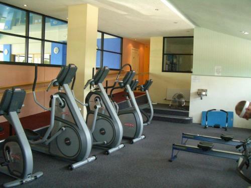 Whoop Hall Hotel And Leisure