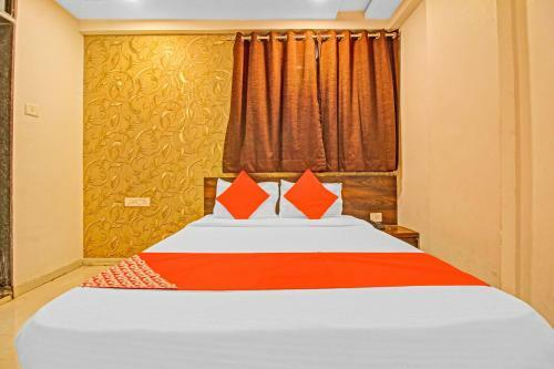 Oyo Flagship 84176 Hotel Savali