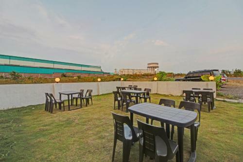 Oyo Flagship 84176 Hotel Savali