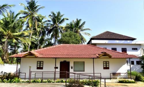 Hotel Sadhoo Heritage Resort