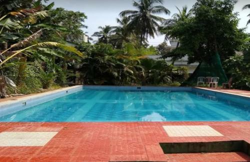 Hotel Sadhoo Heritage Resort