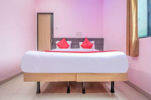 Oyo 63322 Hotel Bridge Corner