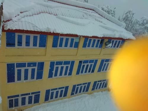 Bimla Hotel And Restaurant
