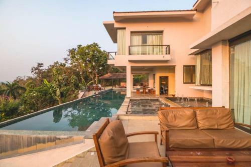 Villa Cliffhouse By Hireavilla, Candolim