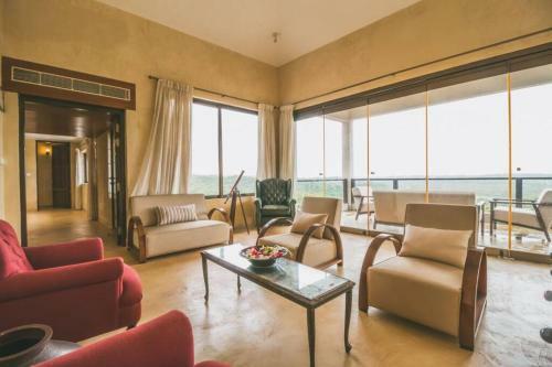 Villa Cliffhouse By Hireavilla, Candolim