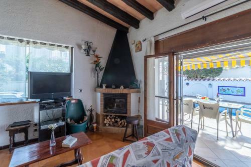 Goldhome - Requesens